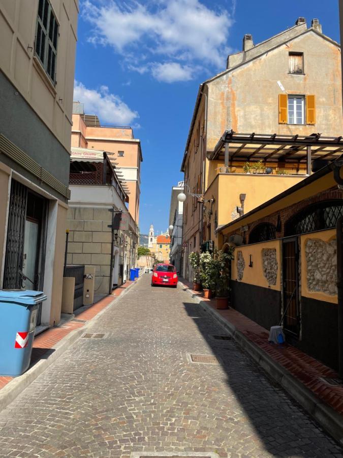 Appartamento Stella Marina In Pieno Centro Di Pietra Ligure Sulla Passeggiata E A Un Passo Dal Mare 外观 照片